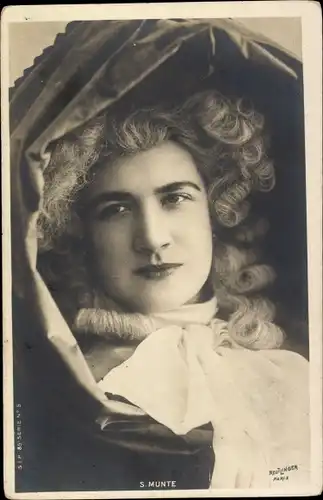 Ak Schauspielerin S. Munte, Portrait, Reutlinger