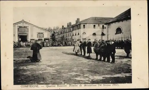 Ak Compiègne Oise, Bezirk Bourcier Verleihung der Auszeichnungen