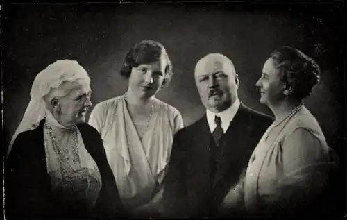 Foto Ak Kronprinzessin Juliana, Herzog Heinrich von Mecklenburg-Schwerin, Königin Wilhelmina