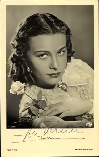 Ak Schauspielerin Ilse Werner, Portrait, Ross A 3102 1, Autogramm