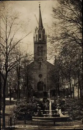 Ak Lengenfeld im Vogtland Sachsen, Kirchplatz