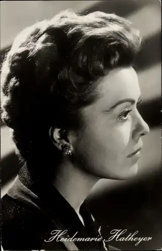 Ak Schauspielerin Heidemarie Hatheyer, Portrait im Profil, Glücksritter