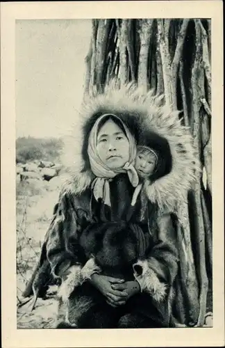 Ak Alaska USA, Eskimos am Polarkreis, Mutter mit Kind