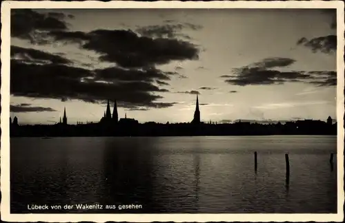 Ak Lübeck, Totalansicht von der Wakenitz aus
