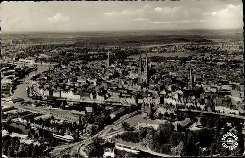 Ak Lübeck, Gesamtansicht, Fliegeraufnahme