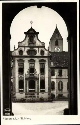 Ak Füssen im Ostallgäu, St. Mang, Turmuhr, Tor