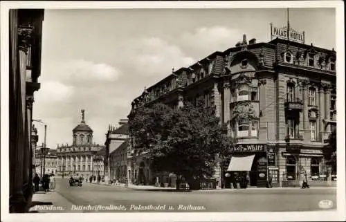 Ak Potsdam in Brandenburg, Bittschriften-Linde, Palasthotel, Rathaus