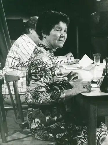 Foto Schauspielerin Liesel Christ, Filmszene Die Kandidatin, Autogramm