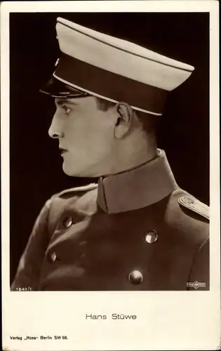 Ak Schauspieler Hans Stüwe, Portrait, Profilansicht, Schirmmütze