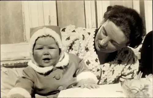 Foto Ak Juliana der Niederlande mit Tochter, Portrait