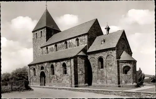 Ak Nideggen in der Eifel, Kirche