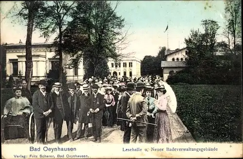 Ak Bad Oeynhausen in Westfalen, Lesehalle und Neues Badeverwaltungsgebäude