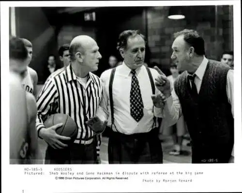 Foto Schauspieler Gene Hackman, Sheb Wooley, Filmszene, Hoosiers, Pressefoto