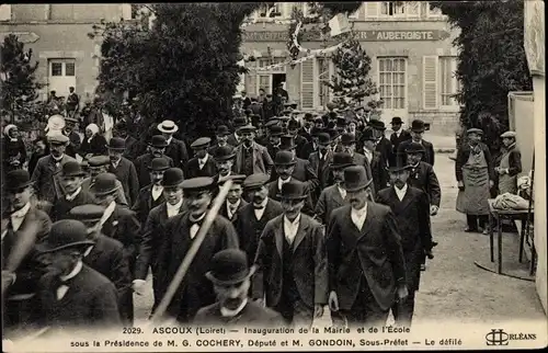Ak Ascoux Loiret, Inauguration de la Mairie et de l'Ecole, President M. G. Cochery