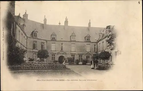 Ak Chateauneuf sur Cher, Chateau, cour d'honneur