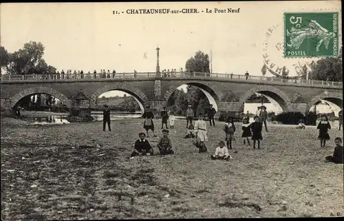 Ak Chateauneuf sur Cher, Le Pont Neuf