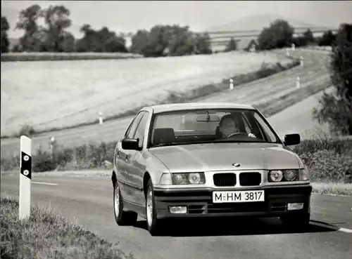 Foto BMW 3er-Reihe, 3. Generation, Kennzeichen M-HM 3817, BMW Werkfoto