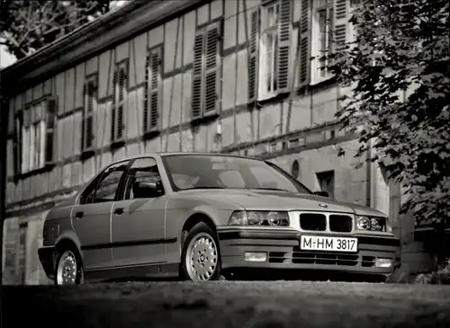Foto BMW 3er-Reihe, 3. Generation, Kennzeichen M-HM 3817, BMW Werkfoto