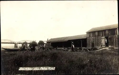 Foto Ak Ginsheim Gustavsburg am Rhein, Schiffbau von Peter Kehl