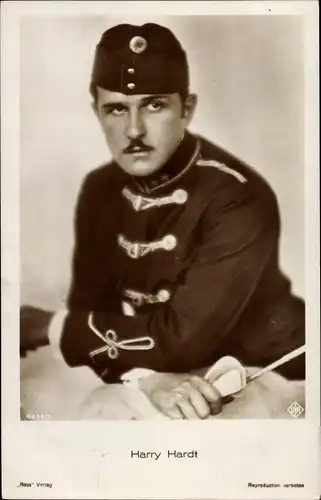 Ak Schauspieler Harry Hardt, Portrait in Uniform