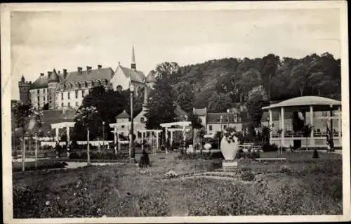 Ak Lapalisse Allier, öffentlicher Garten und das Schloss