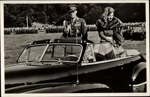 Ak Königin Juliana der Niederlande, Prinz Bernhard, Auto, Arnhem 1948