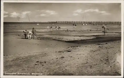 Ak Ostseebad Scharbeutz in Holstein, Strand bei Westwind