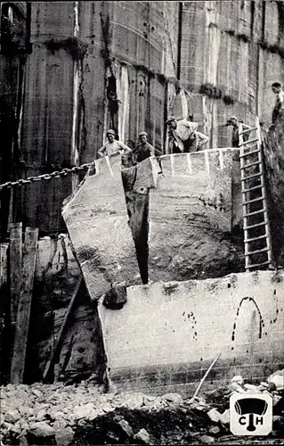 Ak Soignies Wallonia Hennegau, Extraktion eines Blocks