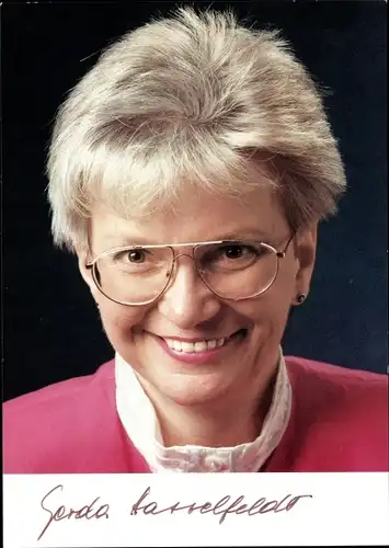 Ak Gerda Hasselfeldt, Politikerin, Portrait, Autogramm