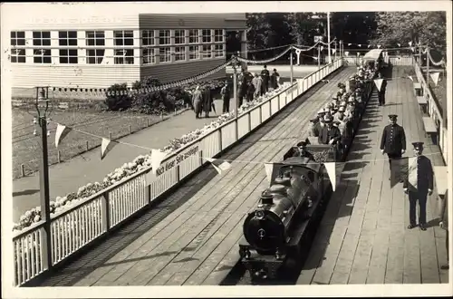 Ak Düsseldorf am Rhein, Große Ausstellung GeSoLei 1926, Liliputbahn, Bahnhof Haupttor