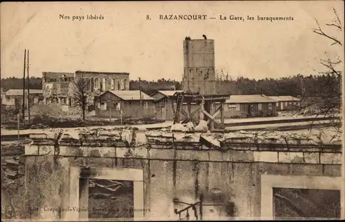 Ak Bazancourt-Marne, Der Bahnhof, die Kaserne