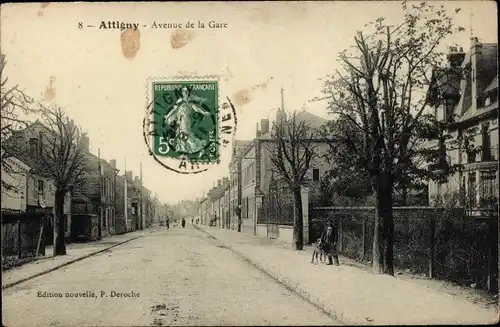 Ak Attigny-Ardennes, Avenue de la Gare