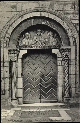 Ak Hildesheim in Niedersachsen, Portal der Godehardikirche