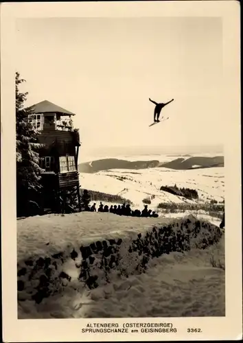 Ak Altenberg im Erzgebirge, Sprungschanze am Geisingberg, Skispringer