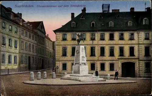 Ak Saarbrücken im Saarland, Ulanendenkmal, Schlossplatz