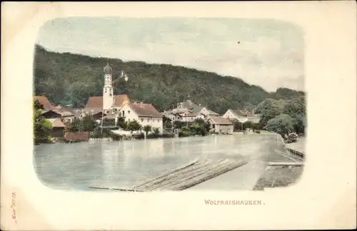 Ak Wolfratshausen in Oberbayern, Wasserpartie, Kirchturm