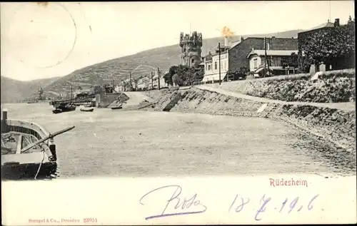 Ak Rüdesheim am Rhein, Schiff, Turm, Ufer