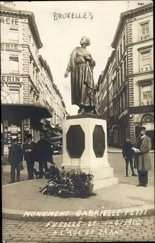 Ak Bruxelles Brüssel, Denkmal Gabrielle Petit