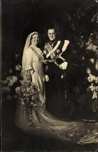 Ak Juliana der Niederlande, Prinz Bernhard, Brautkleid, 7 Januar 1937