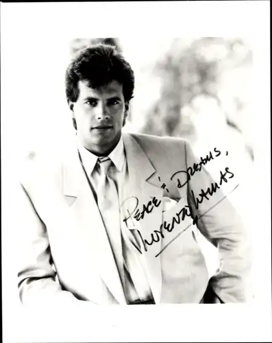Ak Schauspieler Lorenzo Lamas, Portrait, Autogramm