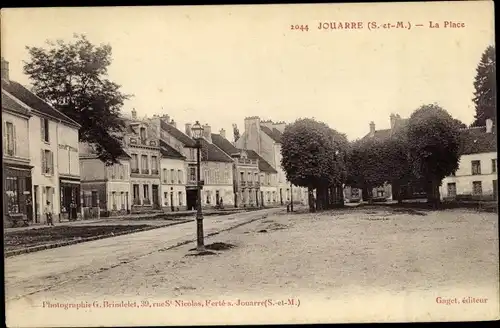 Ak Jouarre Seine et Marne, La Place