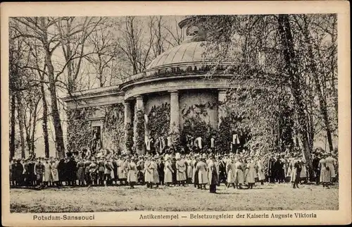 Ak Potsdam Sanssouci, Antikentempel, Beisetzungsfeier Kaiserin Auguste Viktoria