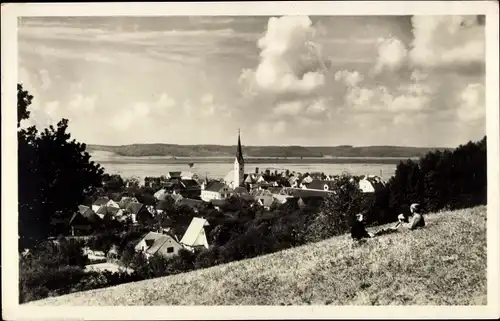 Ak Thannhausen in Schwaben, Gesamtansicht, Kirche