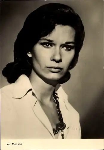 Ak Schauspielerin Lea Massari, Portrait