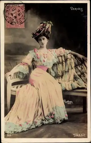 Ak Schauspielerin Derives, Portrait, Reutlinger