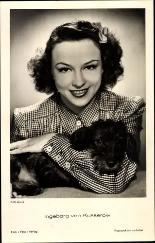 Ak Schauspielerin Ingeborg von Kusserow, Portrait, Rauhaardackel, Autogramm