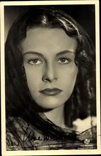 Ak Schauspielerin Ilse Werner, Portrait, Schleier, Autogramm
