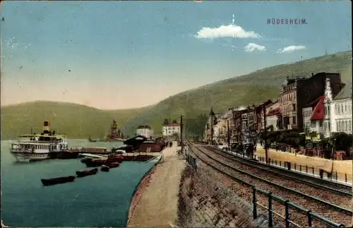 Ak Rüdesheim am Rhein, Schienen, Anlegestelle, Dampfer