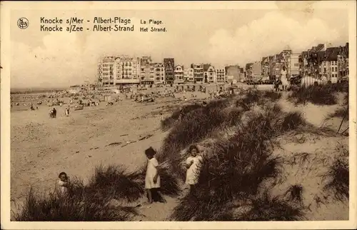 Ak Knokke Heist Heyst Knocke sur Mer Westflandern, Albert-Strand, Kinder in den Dünen