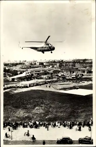 Ak Rotterdam Südholland Niederlande, Heliport, Hubschrauber über dem Landeplatz, Zuschauer